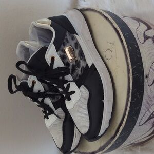 - BeBe Animal Print Y2k Sneakers